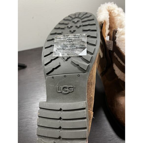Ugg Womens Blayre III Dove Winter Boots Cold Weather Size 7.5 S/N 1095153 - Picture 2 of 8